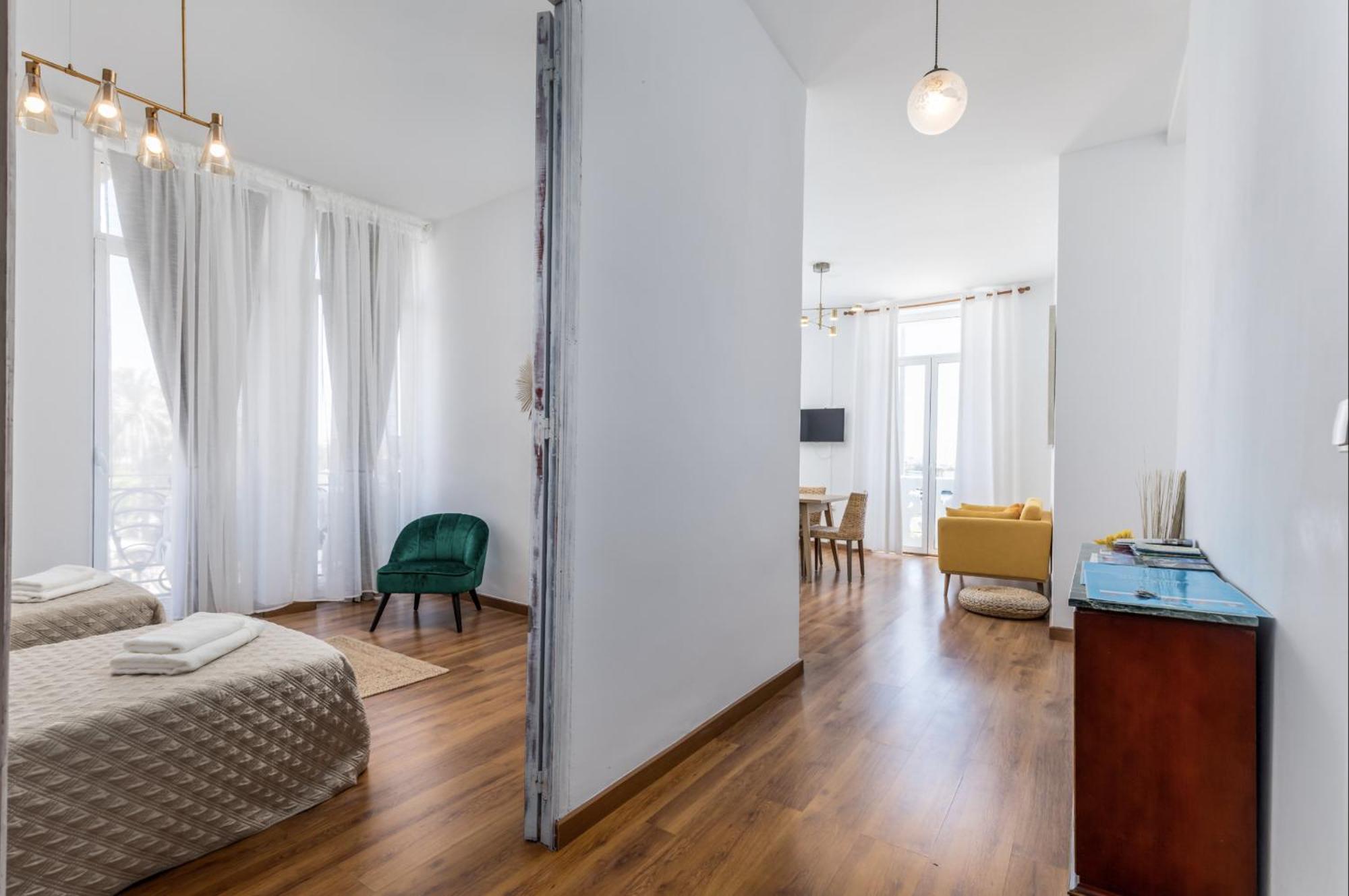 New Calabuig Apartaments Valencia Exterior photo